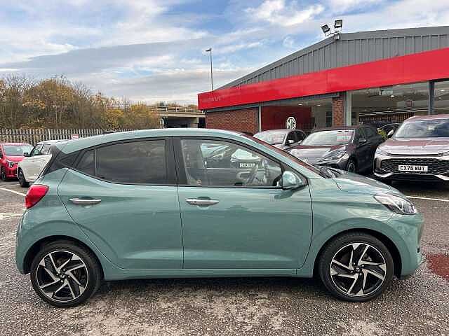 Hyundai i10 1.2 MPi Premium 5dr Auto